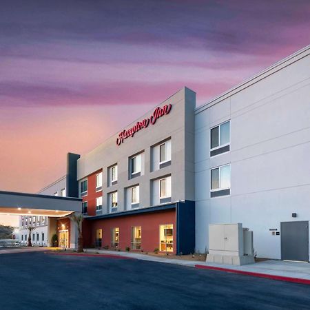 Hampton Inn نيدلز المظهر الخارجي الصورة