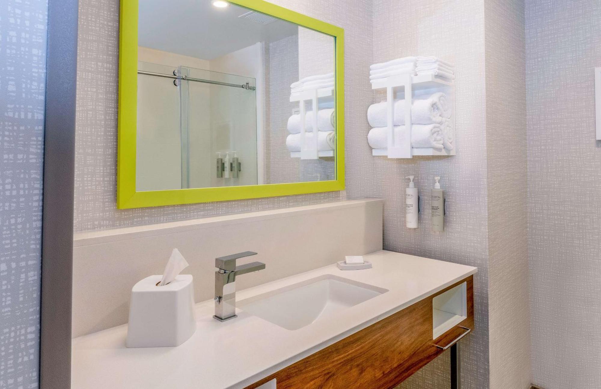 Hampton Inn نيدلز المظهر الخارجي الصورة