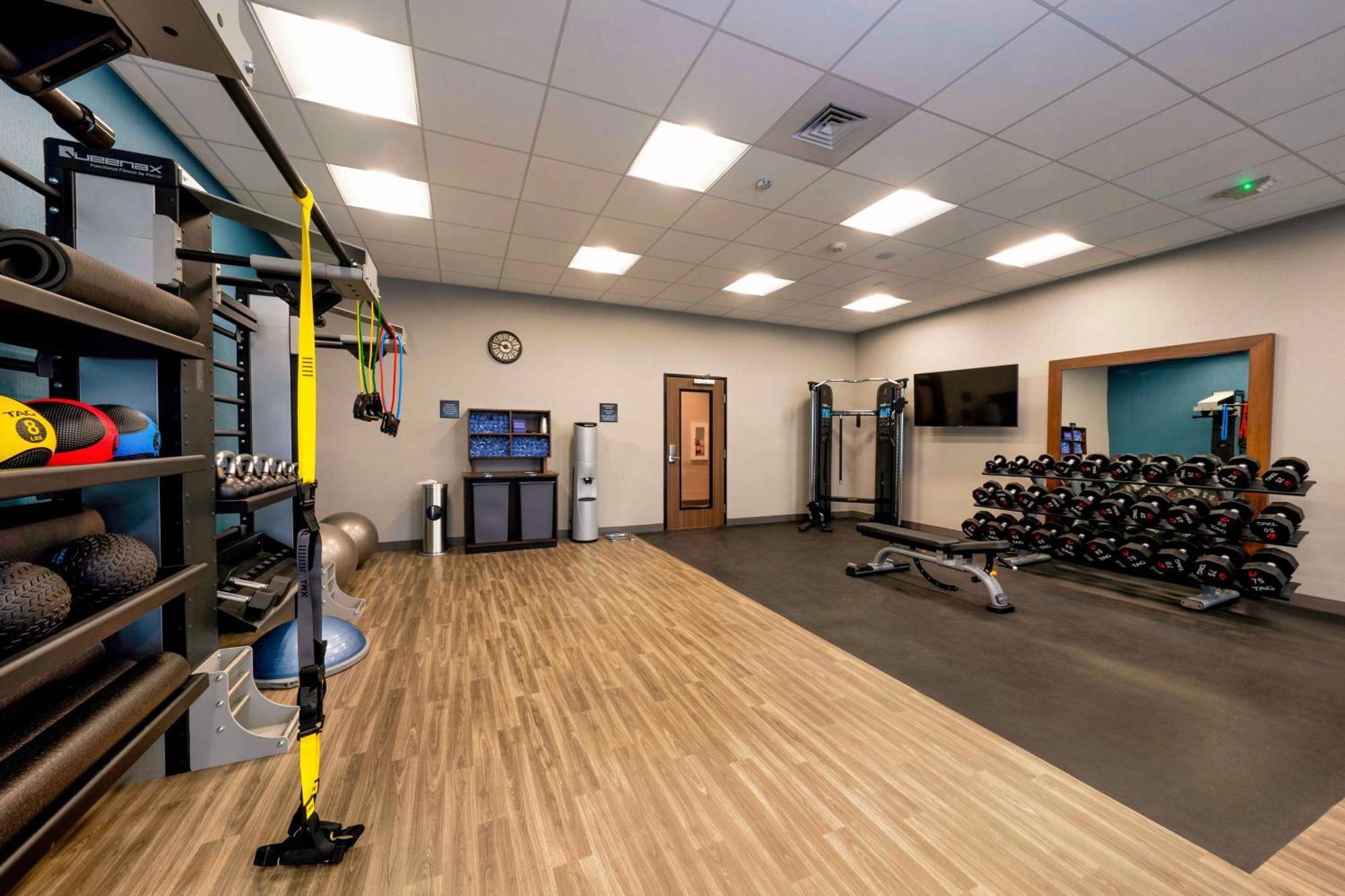 Hampton Inn نيدلز المظهر الخارجي الصورة