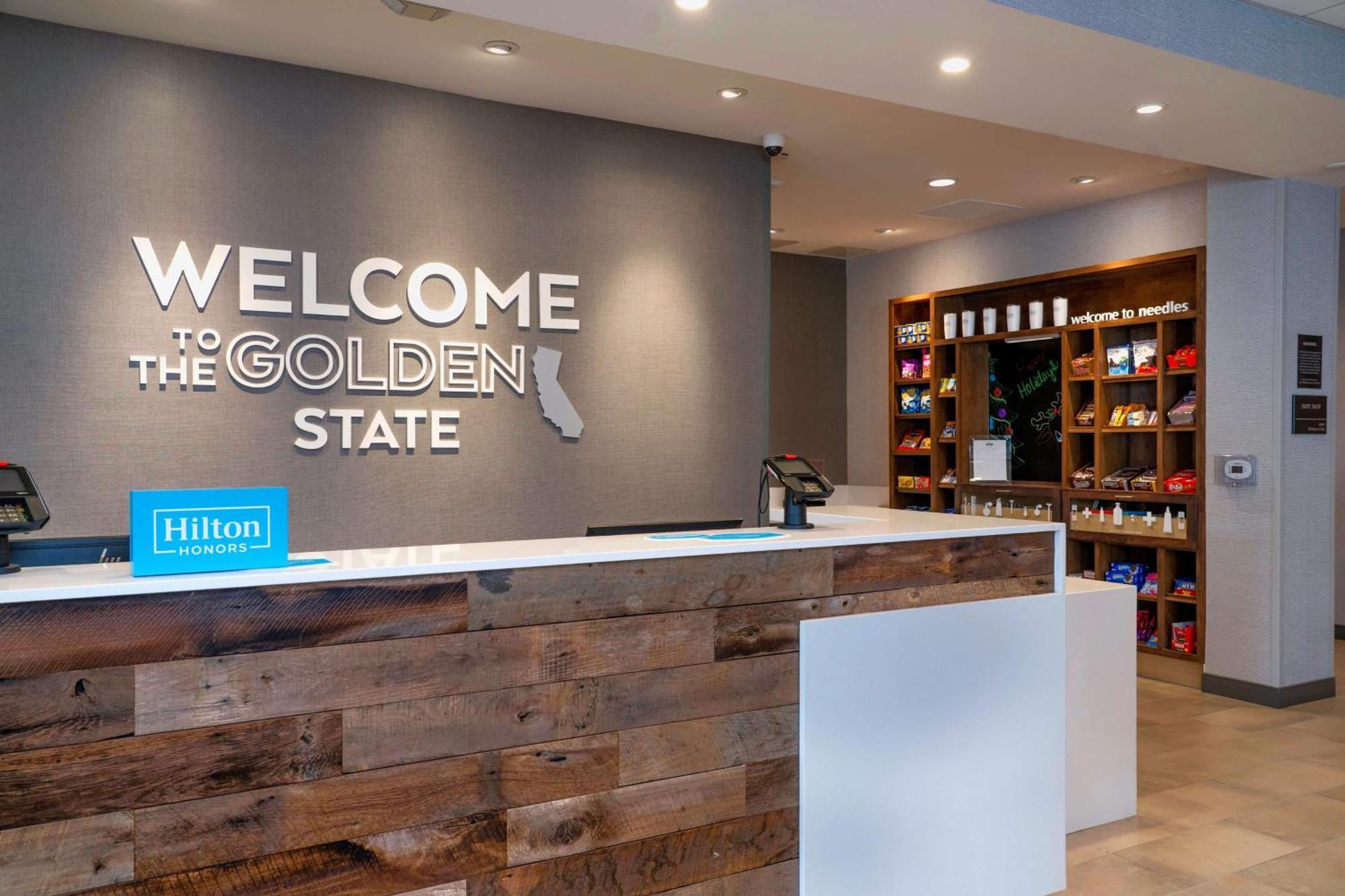 Hampton Inn نيدلز المظهر الخارجي الصورة